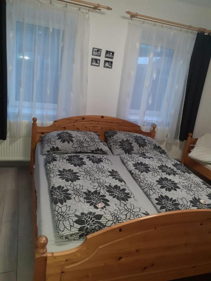 Oázis Apartman Sárospatak Kültér fotó